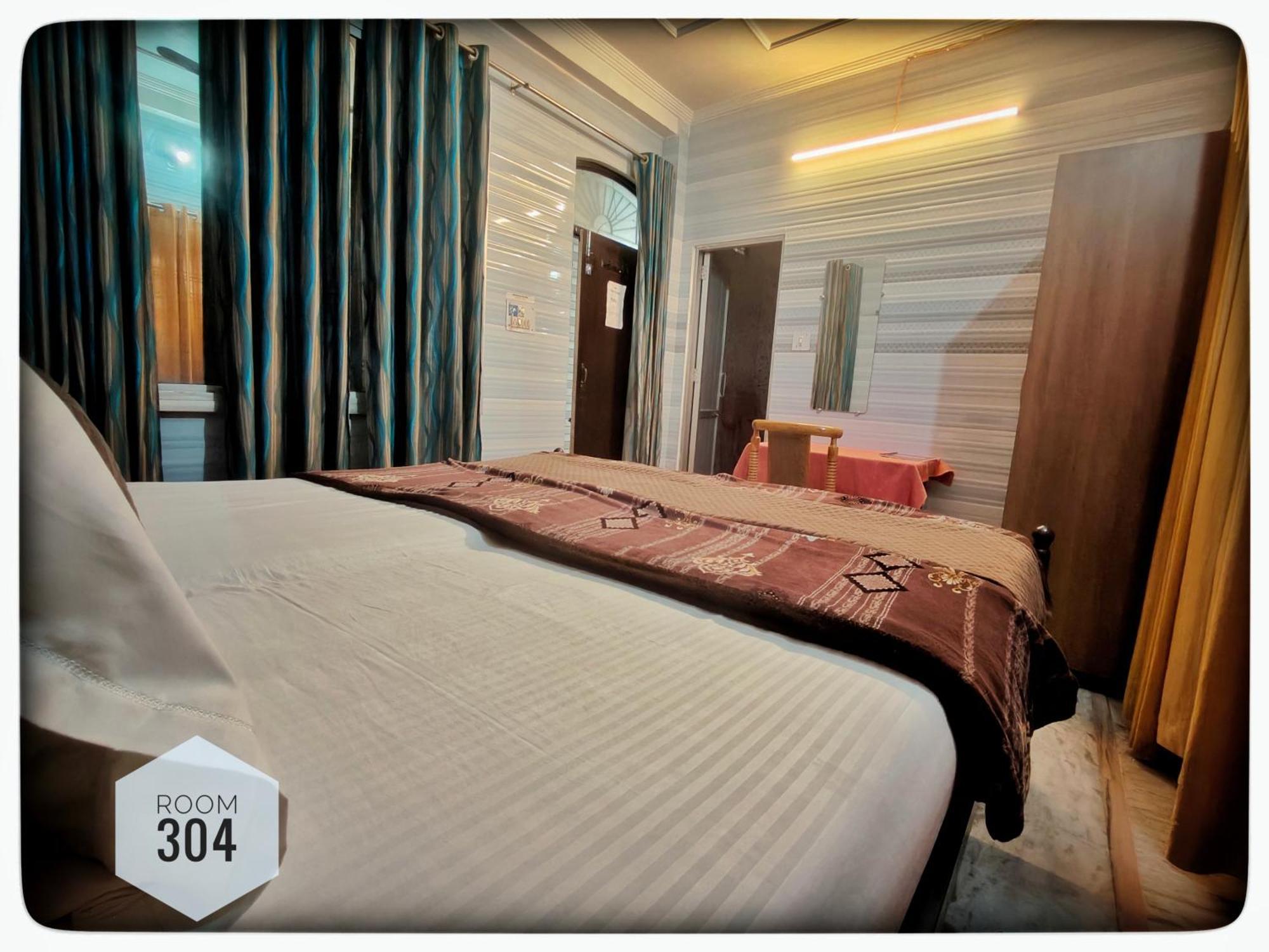 Shri Ganga View Guest House Rishīkesh Exteriör bild