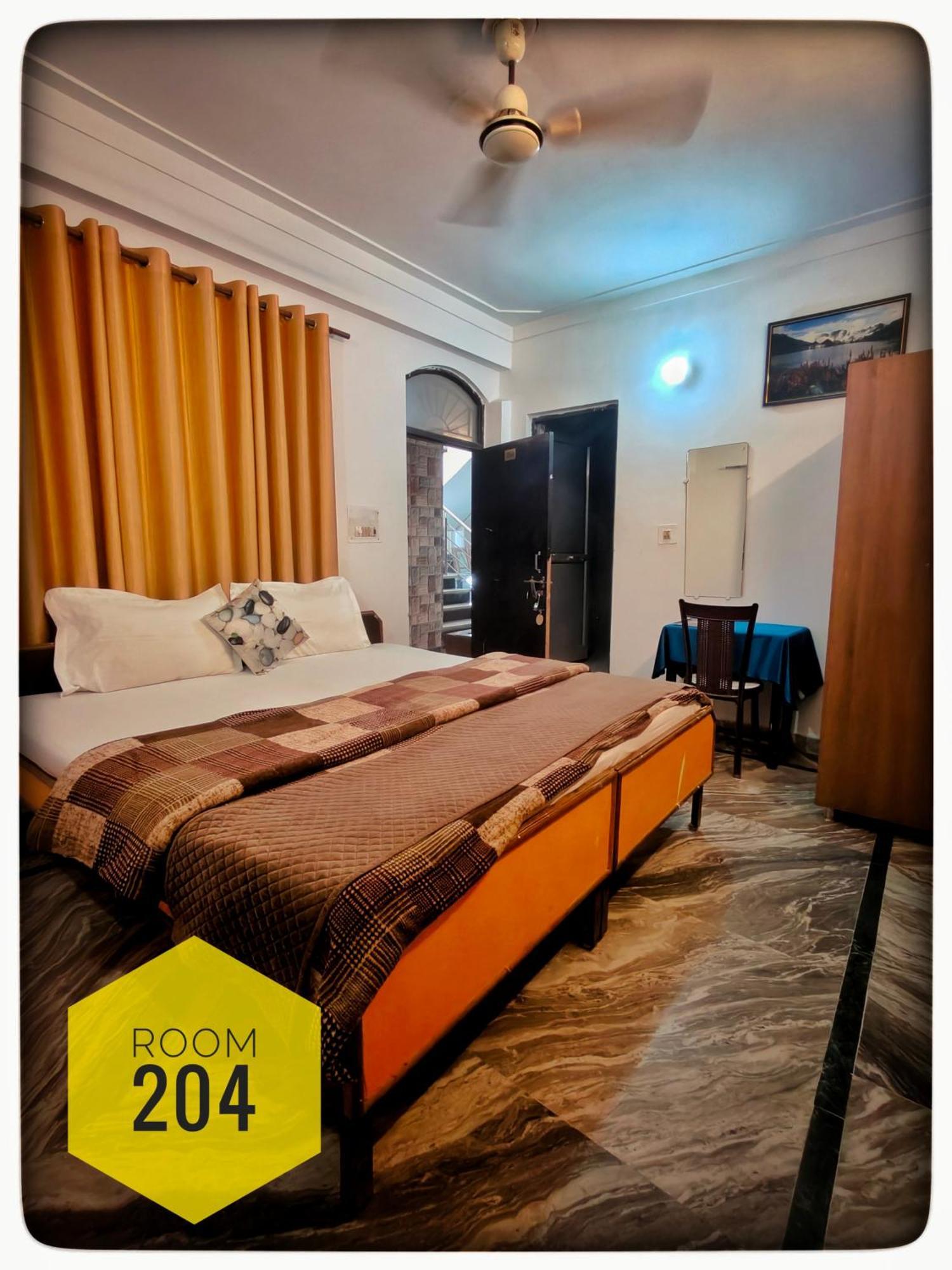 Shri Ganga View Guest House Rishīkesh Exteriör bild
